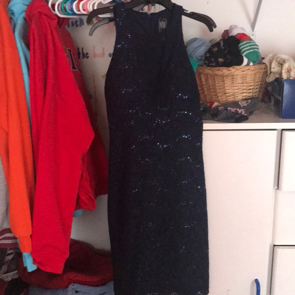 Dark blue homecoming/formal dress! Size 6!